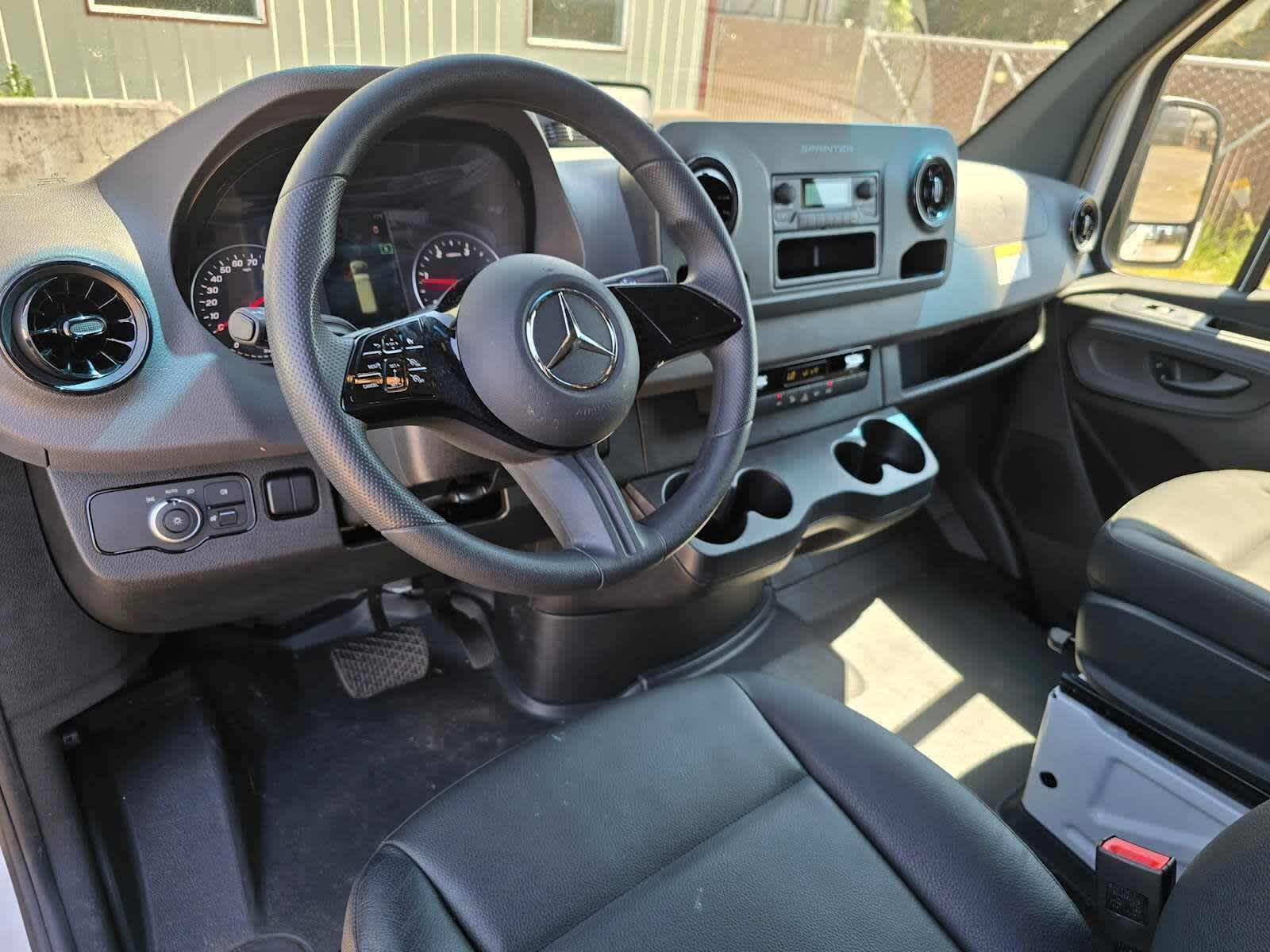 2025 Mercedes-Benz Sprinter Cargo Van 2500 Standard Roof I4 Diesel 144 RWD