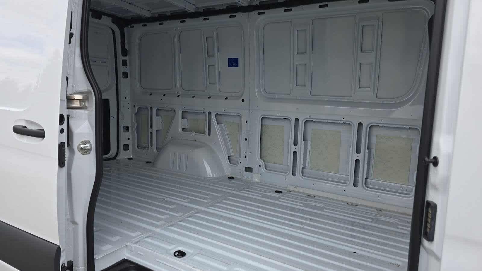 2025 Mercedes-Benz Sprinter Cargo Van 2500 Standard Roof I4 Diesel 144 RWD