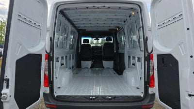 2025 Mercedes-Benz Sprinter Cargo Van 2500 Standard Roof I4 Diesel 144 RWD
