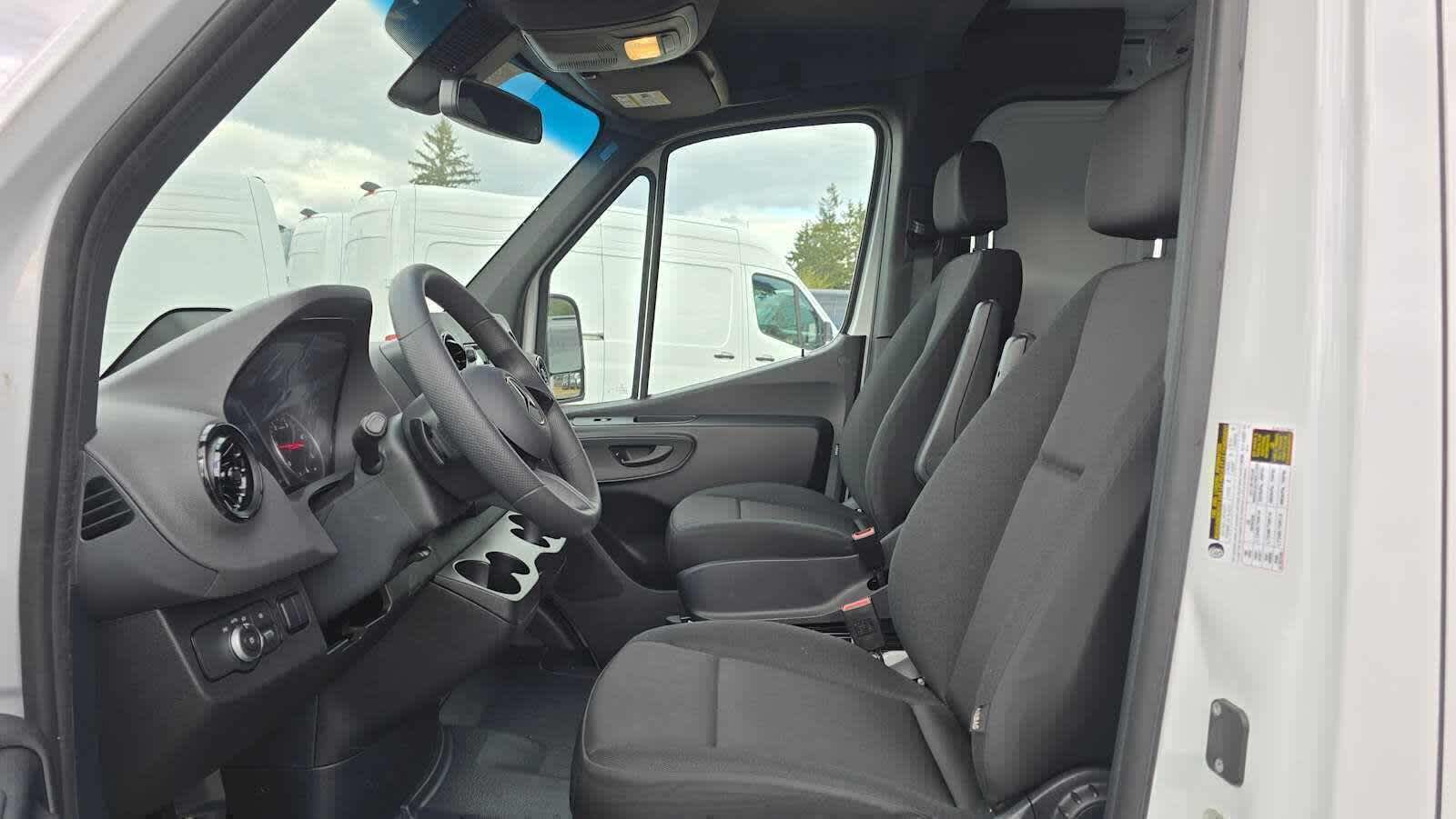 2025 Mercedes-Benz Sprinter Cargo Van 2500 Standard Roof I4 Diesel 144 RWD