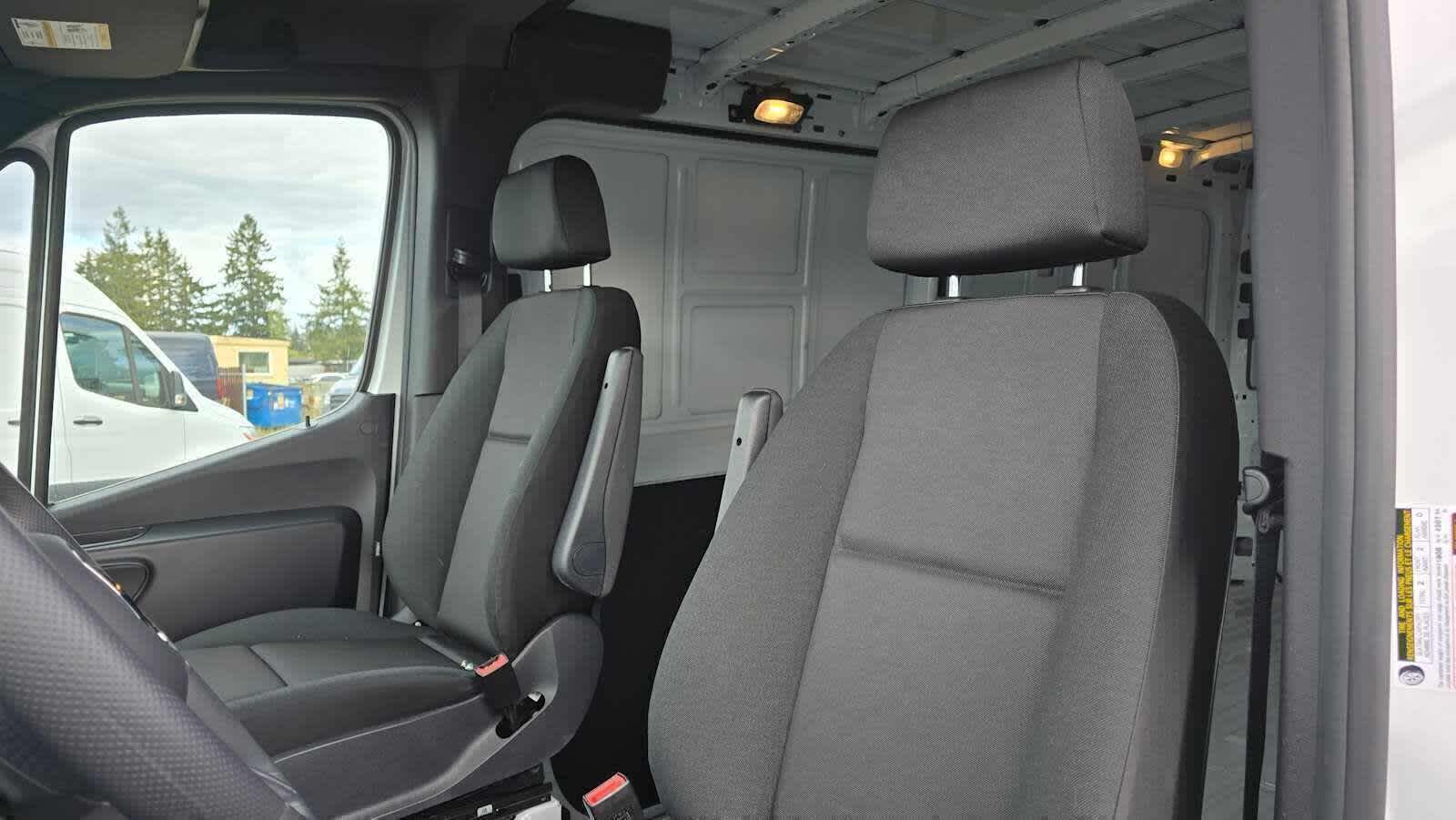 2025 Mercedes-Benz Sprinter Cargo Van 2500 Standard Roof I4 Diesel 144 RWD