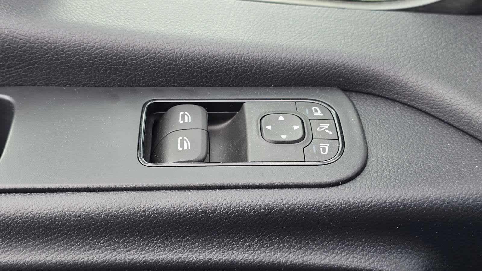 2025 Mercedes-Benz Sprinter Cargo Van 2500 Standard Roof I4 Diesel 144 RWD