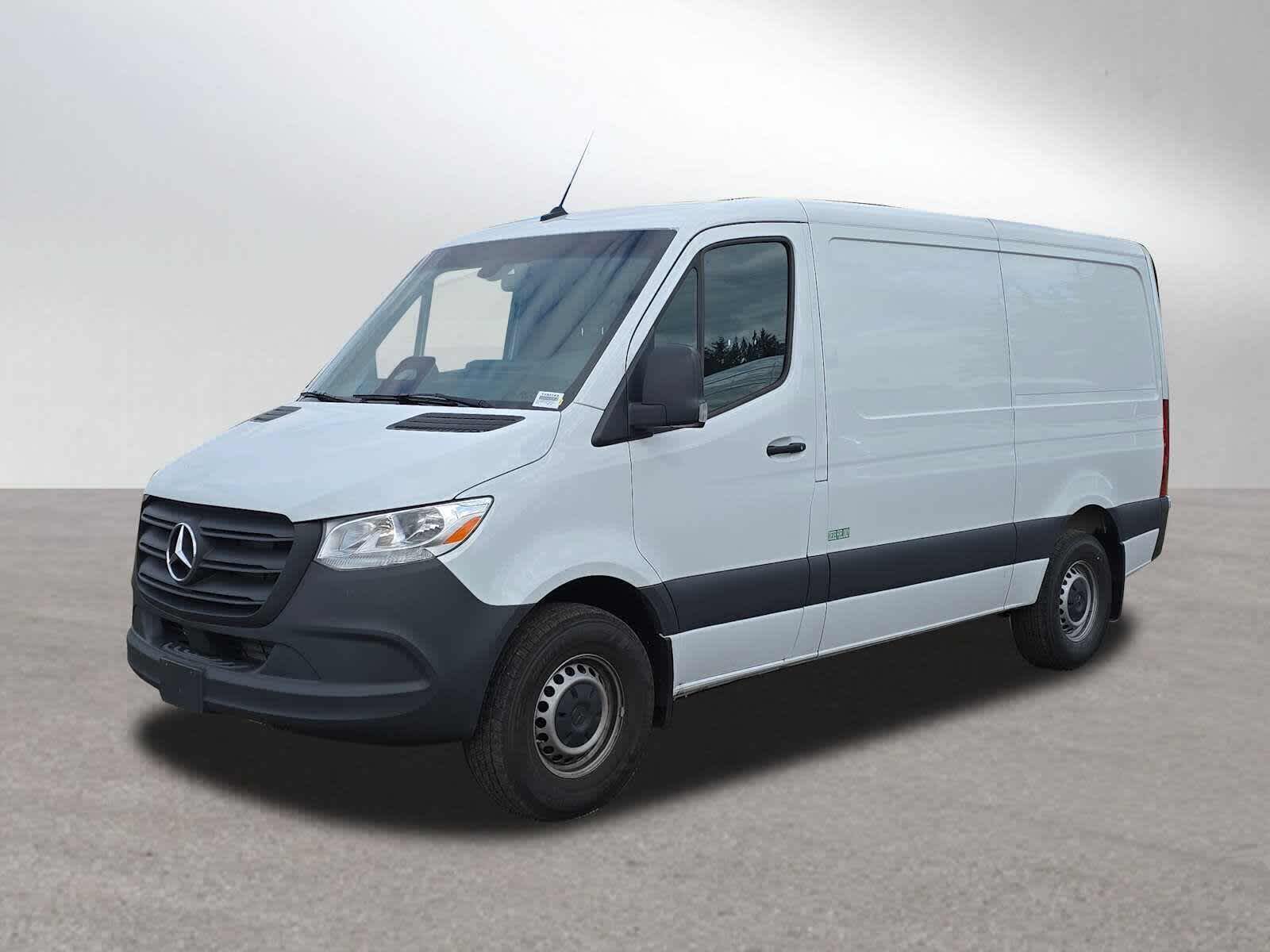 2025 Mercedes-Benz Sprinter Cargo Van 2500 Standard Roof I4 Diesel 144 RWD