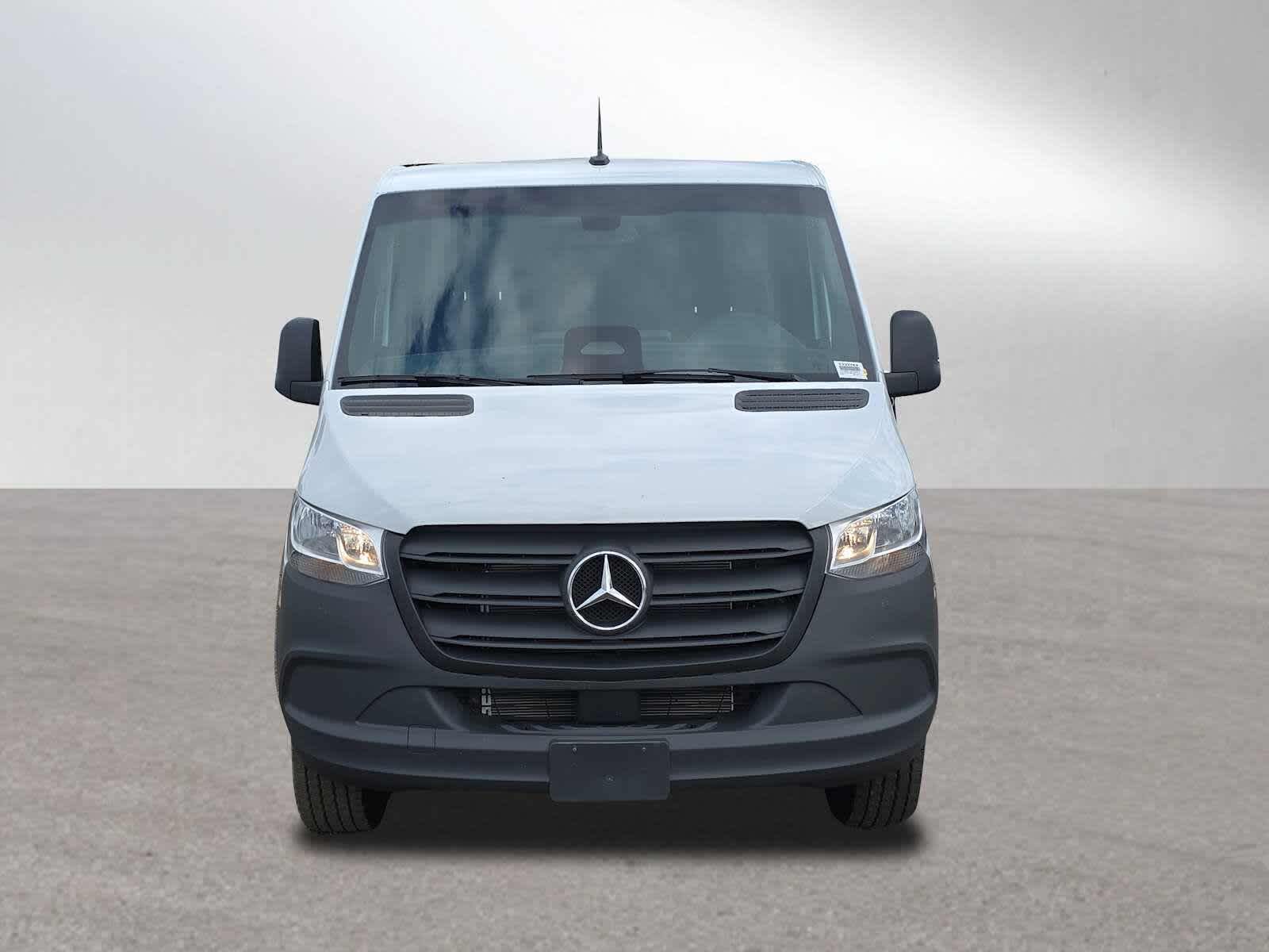 2025 Mercedes-Benz Sprinter Cargo Van 2500 Standard Roof I4 Diesel 144 RWD