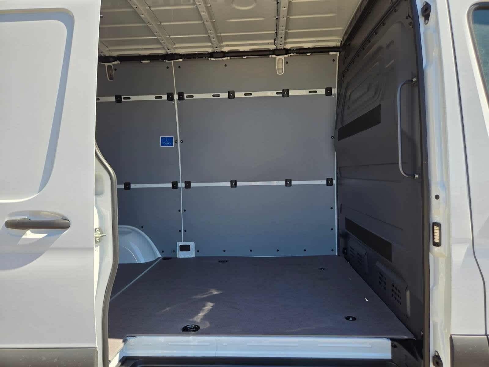 2026 Mercedes-Benz Sprinter 2500 Standard Roof I4 Diesel 144 RWD