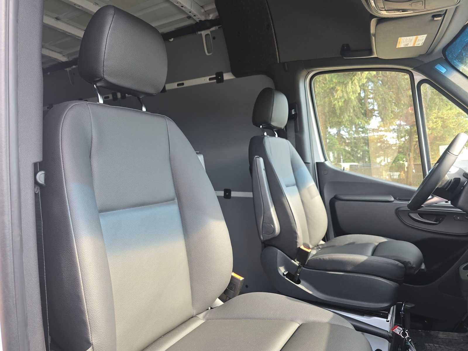 2026 Mercedes-Benz Sprinter 2500 Standard Roof I4 Diesel 144 RWD