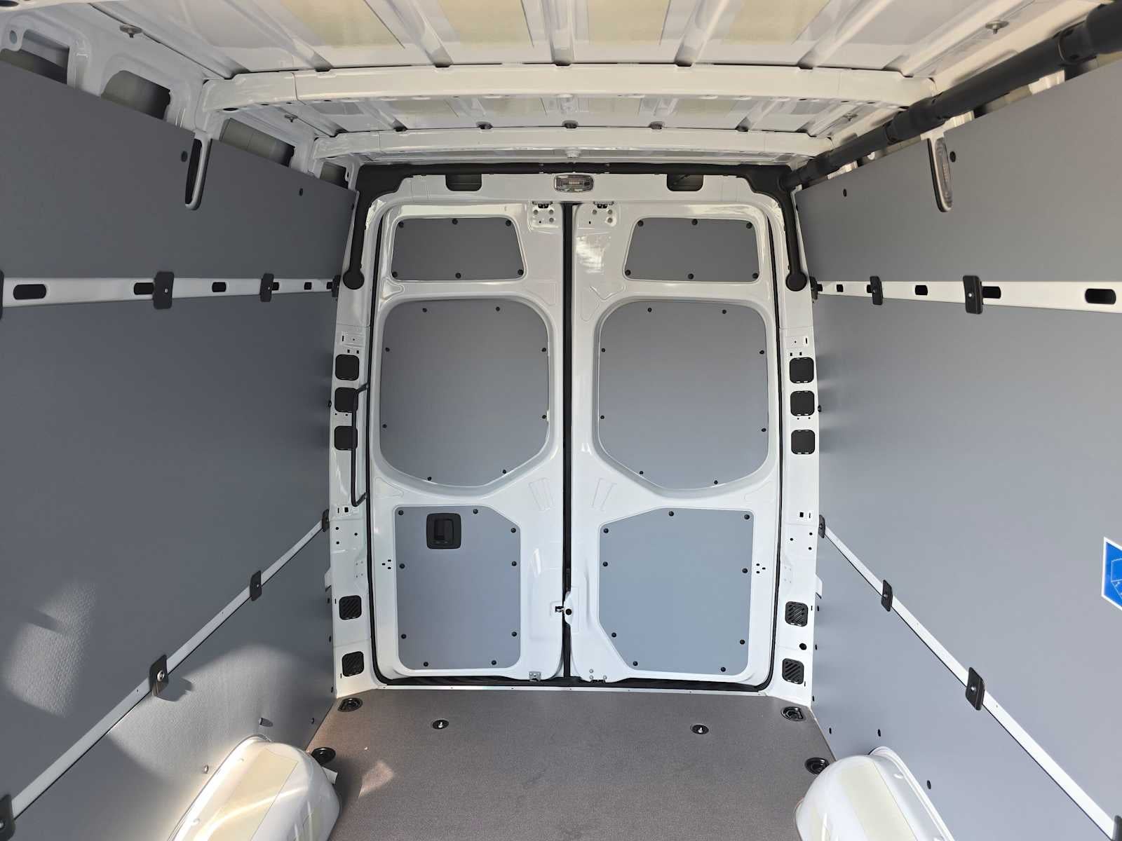 2026 Mercedes-Benz Sprinter 2500 Standard Roof I4 Diesel 144 RWD