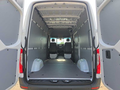 2026 Mercedes-Benz Sprinter 2500 Standard Roof I4 Diesel 144 RWD
