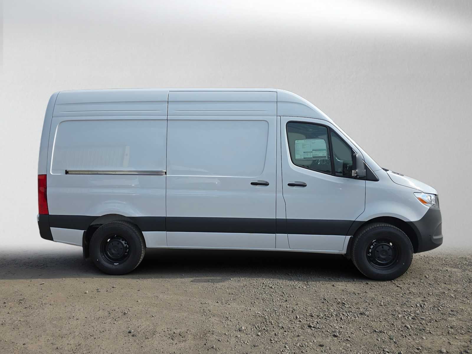 2026 Mercedes-Benz Sprinter 2500 Standard Roof I4 Diesel 144 RWD