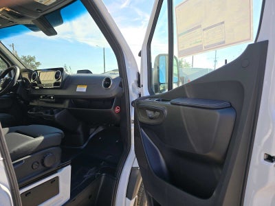 2026 Mercedes-Benz Sprinter 2500 Standard Roof I4 Diesel 144 RWD