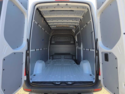 2026 Mercedes-Benz Sprinter 2500 Standard Roof I4 Diesel 144 RWD