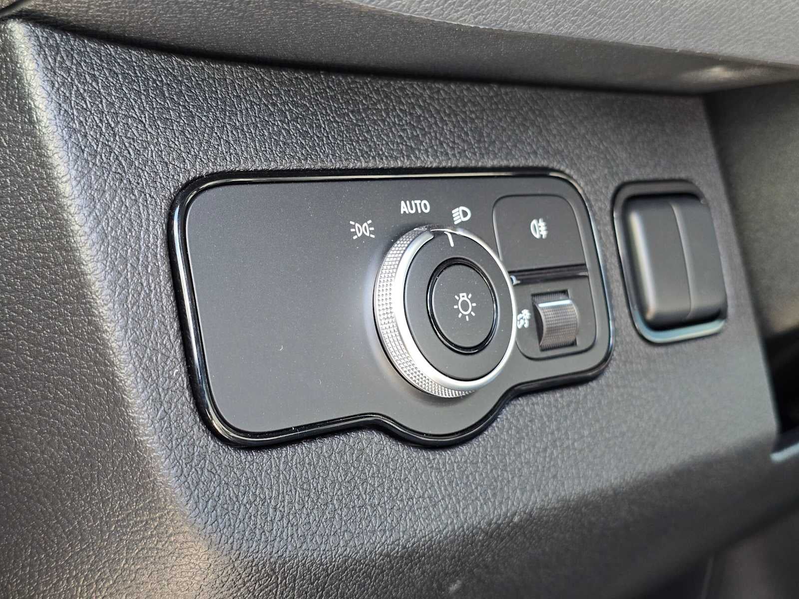 2026 Mercedes-Benz Sprinter 2500 Standard Roof I4 Diesel 144 RWD