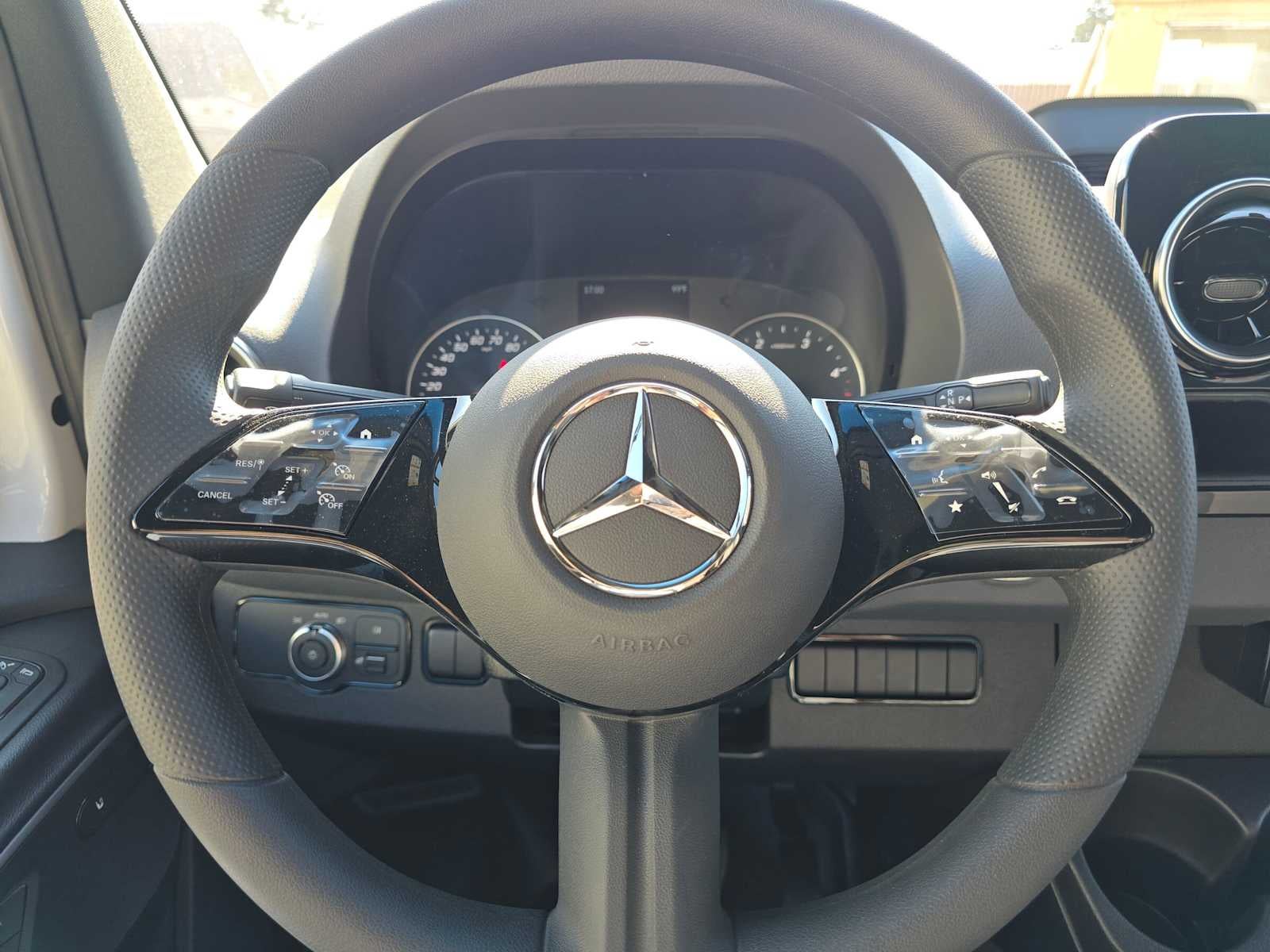 2026 Mercedes-Benz Sprinter 2500 Standard Roof I4 Diesel 144 RWD