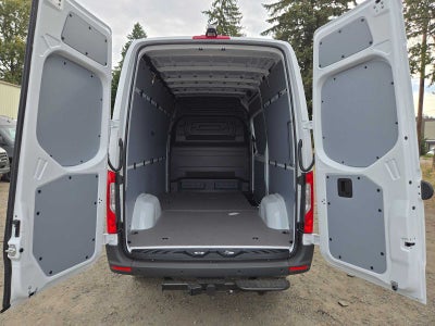 2026 Mercedes-Benz Sprinter Cargo 2500 Standard Roof I4 Diesel 144 RWD