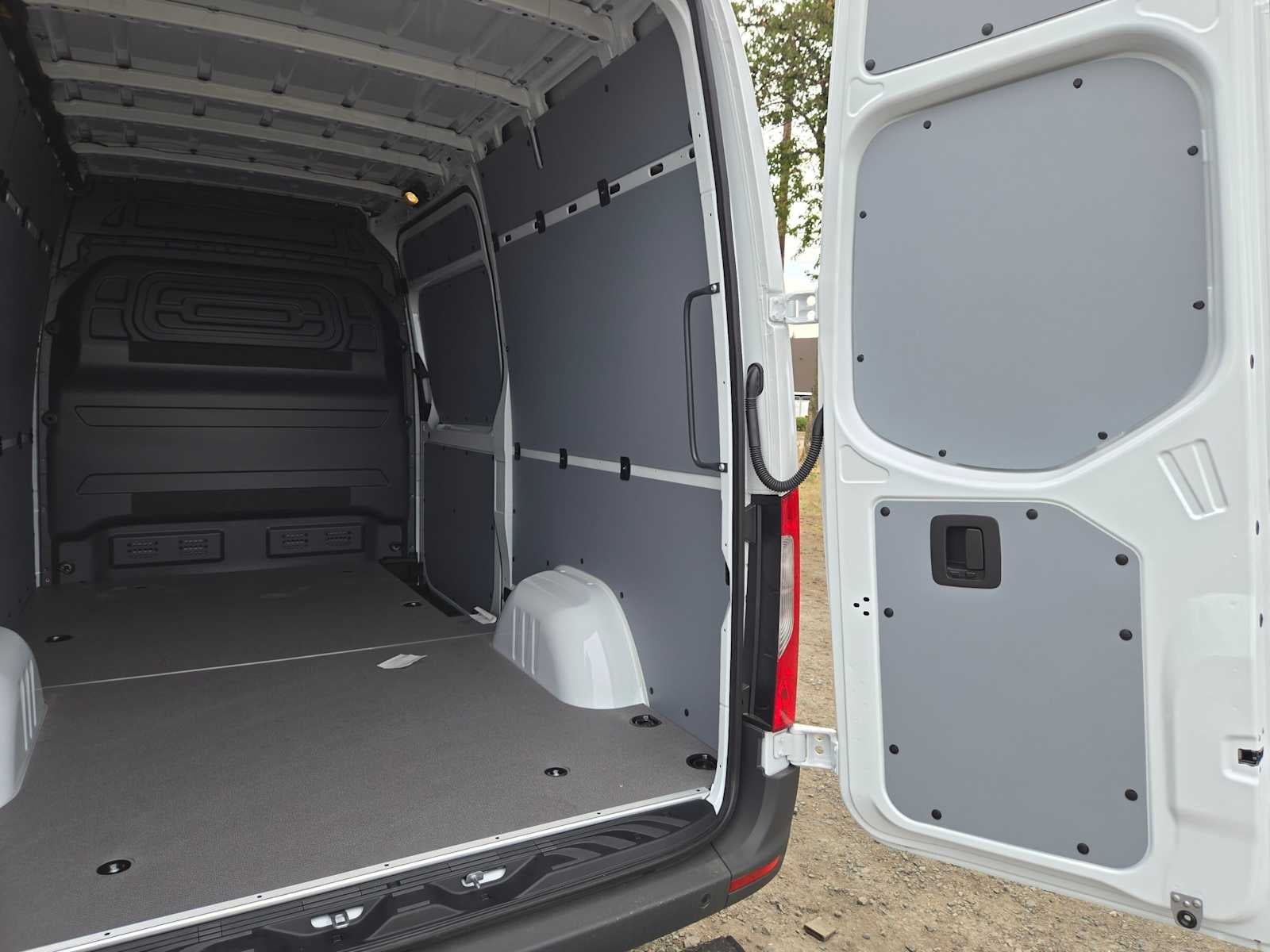 2026 Mercedes-Benz Sprinter Cargo 2500 Standard Roof I4 Diesel 144 RWD