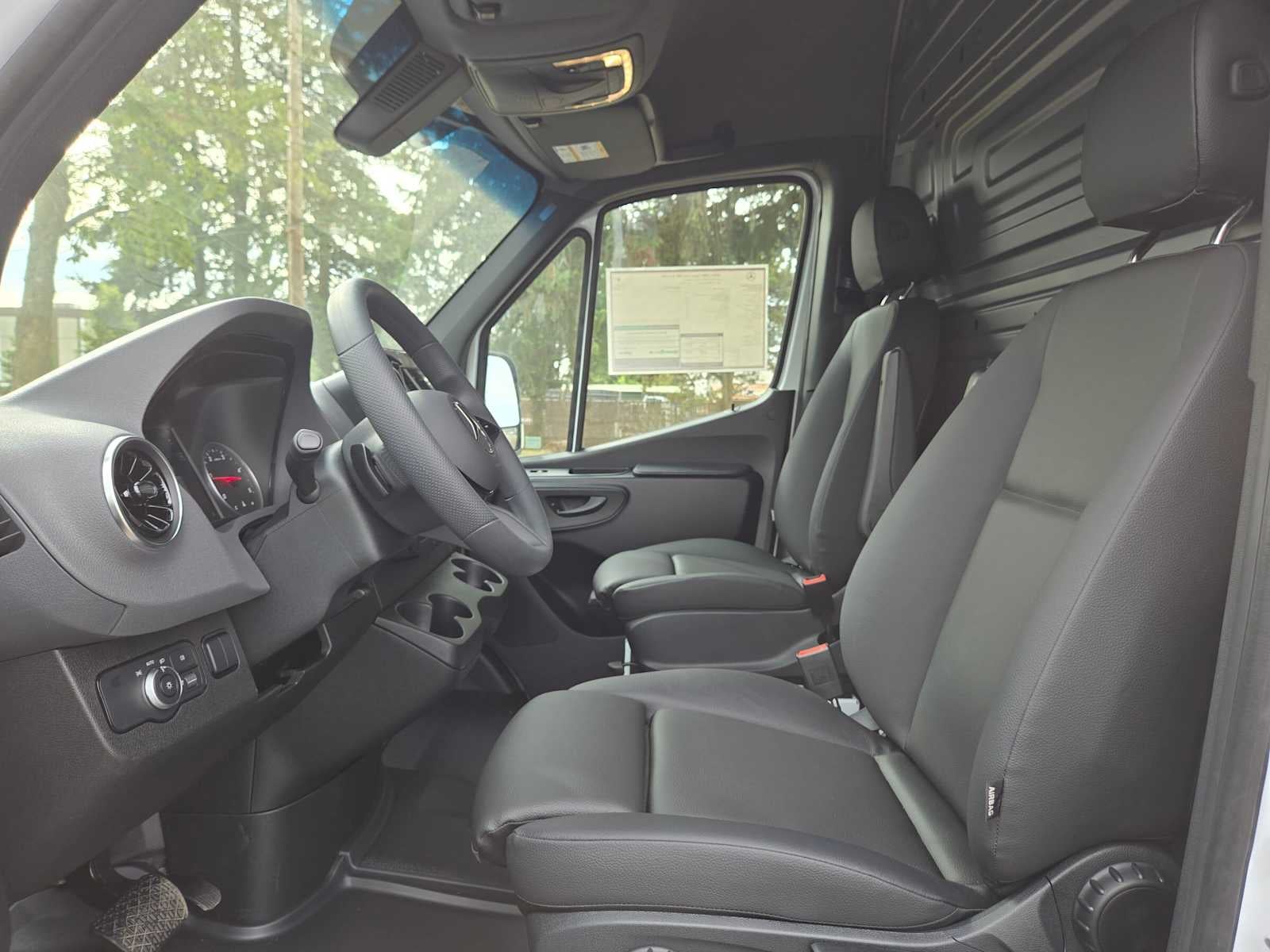 2026 Mercedes-Benz Sprinter Cargo 2500 Standard Roof I4 Diesel 144 RWD
