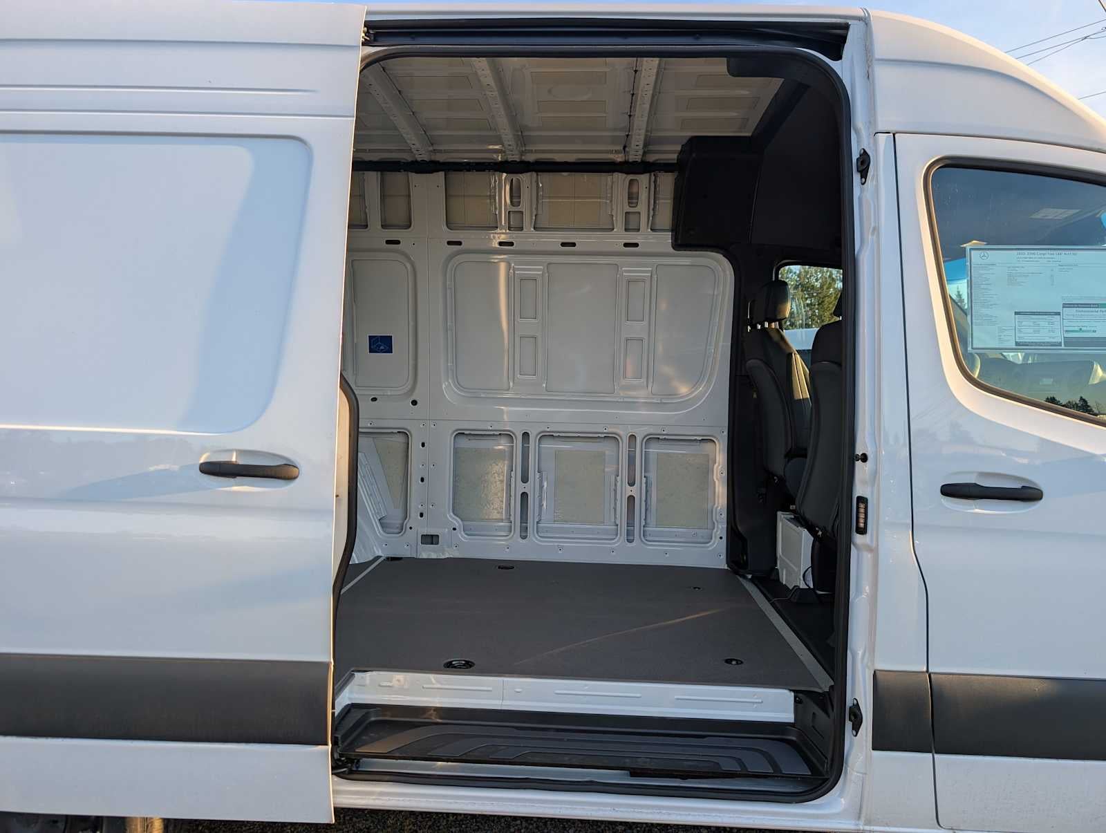 2025 Mercedes-Benz Sprinter Cargo Van 2500 Standard Roof I4 Diesel 144" RWD