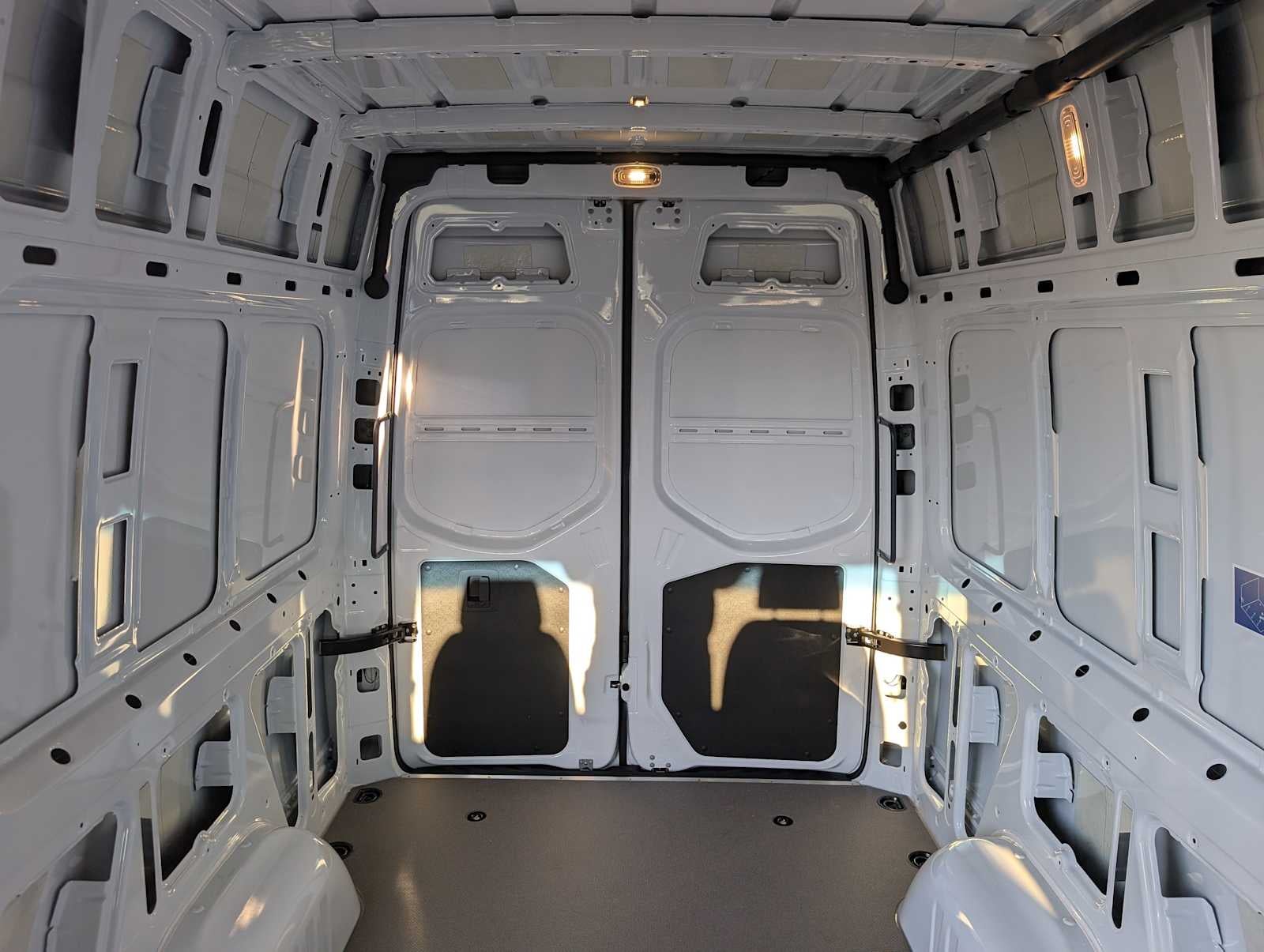 2025 Mercedes-Benz Sprinter Cargo Van 2500 Standard Roof I4 Diesel 144" RWD