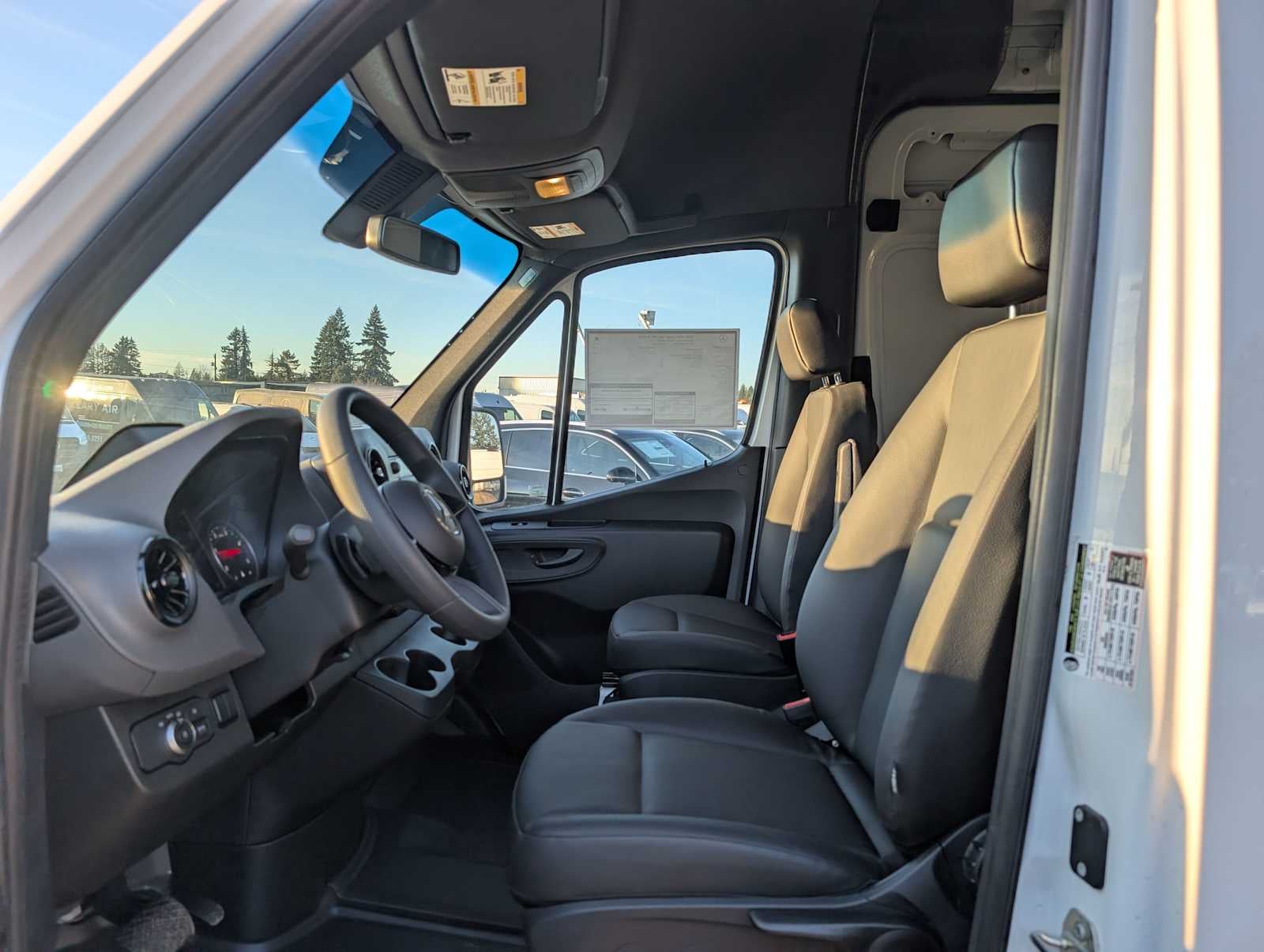 2025 Mercedes-Benz Sprinter Cargo Van 2500 Standard Roof I4 Diesel 144" RWD