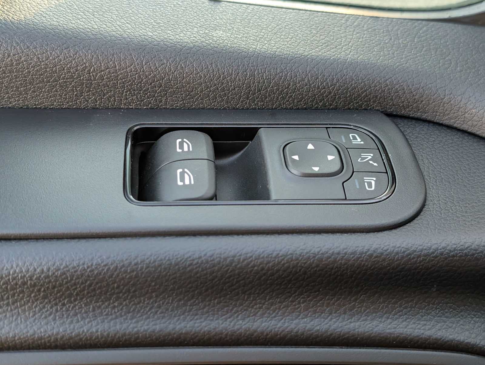 2025 Mercedes-Benz Sprinter Cargo Van 2500 Standard Roof I4 Diesel 144" RWD