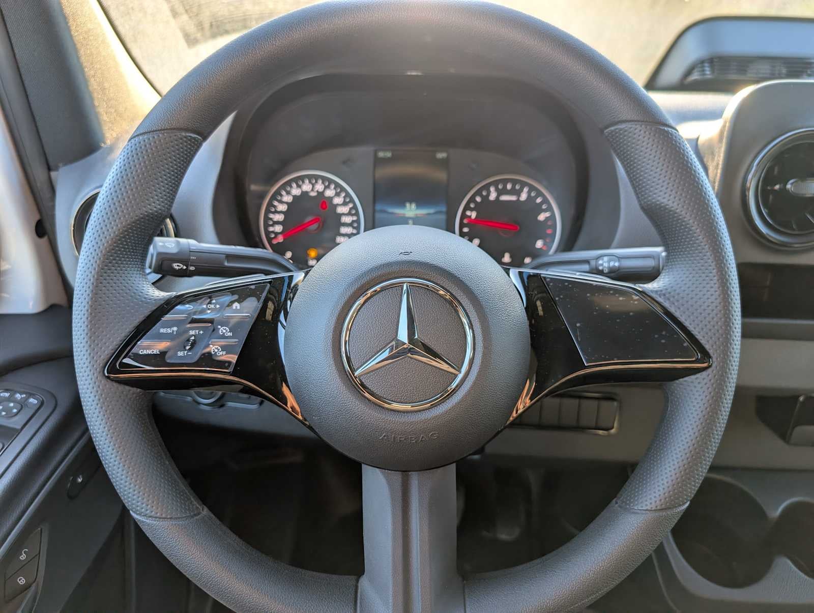 2025 Mercedes-Benz Sprinter Cargo Van 2500 Standard Roof I4 Diesel 144" RWD