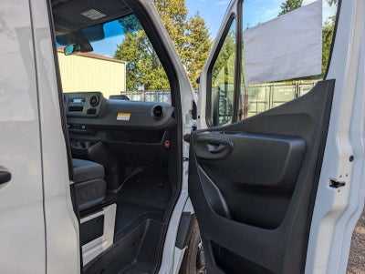 2025 Mercedes-Benz Sprinter Cargo Van 2500 Standard Roof I4 Diesel 144" RWD