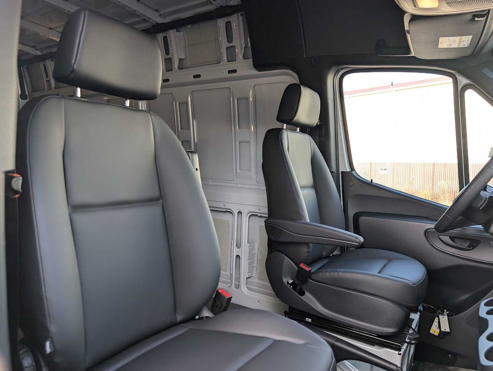 2025 Mercedes-Benz Sprinter Cargo Van 2500 Standard Roof I4 Diesel 144" RWD