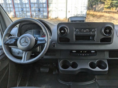 2025 Mercedes-Benz Sprinter Cargo Van 2500 Standard Roof I4 Diesel 144" RWD