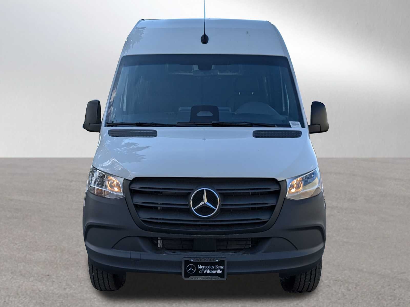 2025 Mercedes-Benz Sprinter Cargo Van 2500 Standard Roof I4 Diesel 144" RWD