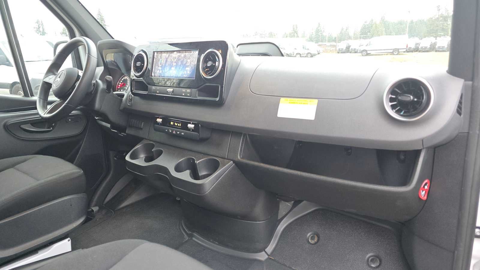 2025 Mercedes-Benz Sprinter Cargo Van 2500 Standard Roof I4 Diesel 144" RWD