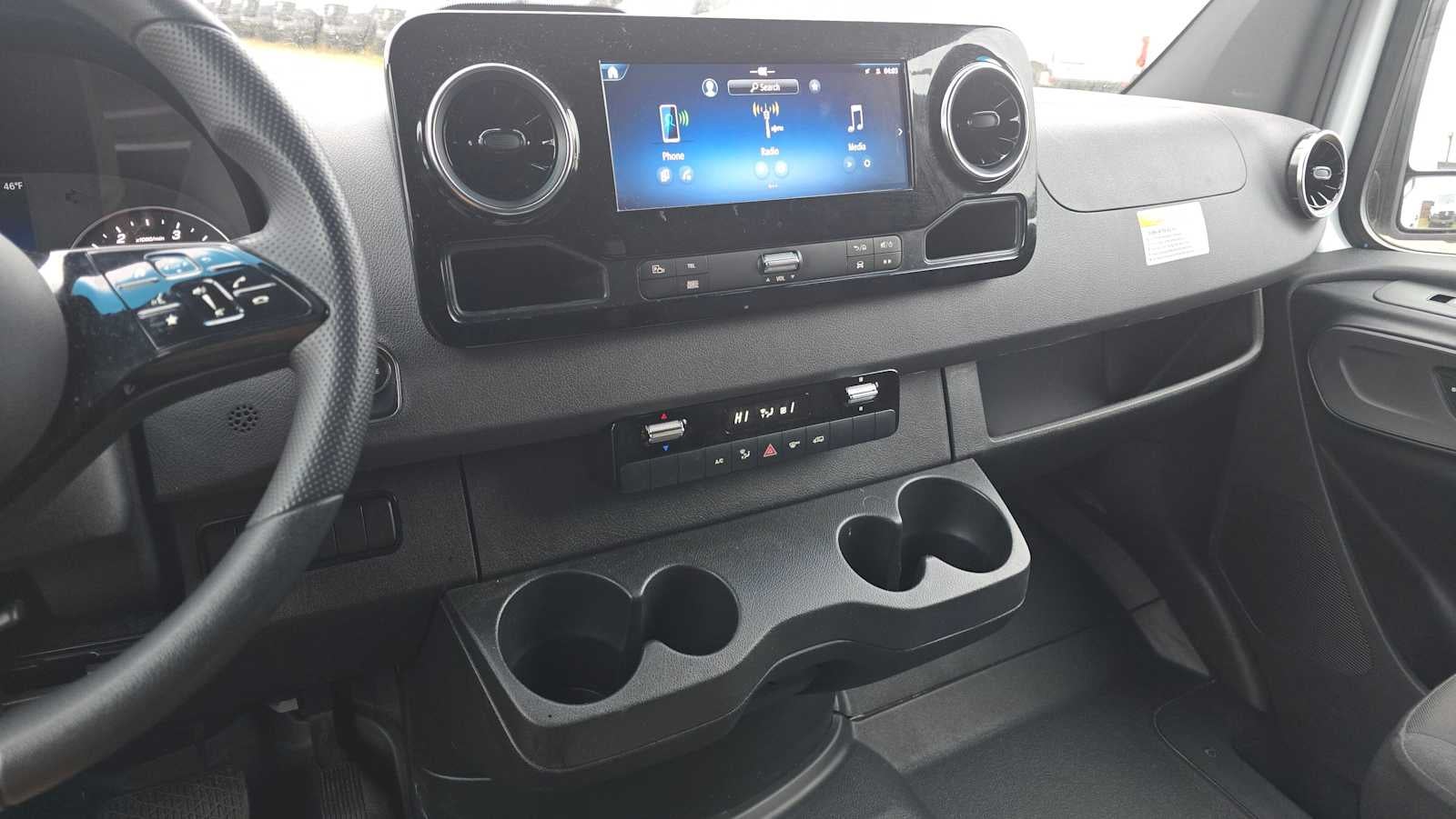 2025 Mercedes-Benz Sprinter Cargo Van 2500 Standard Roof I4 Diesel 144" RWD