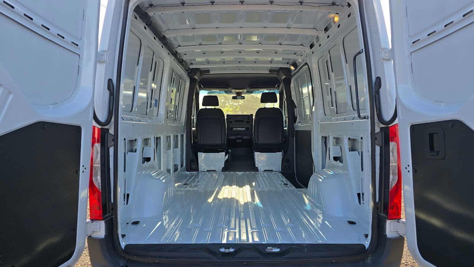 2025 Mercedes-Benz Sprinter Cargo Van 2500 Standard Roof I4 Diesel 144 RWD