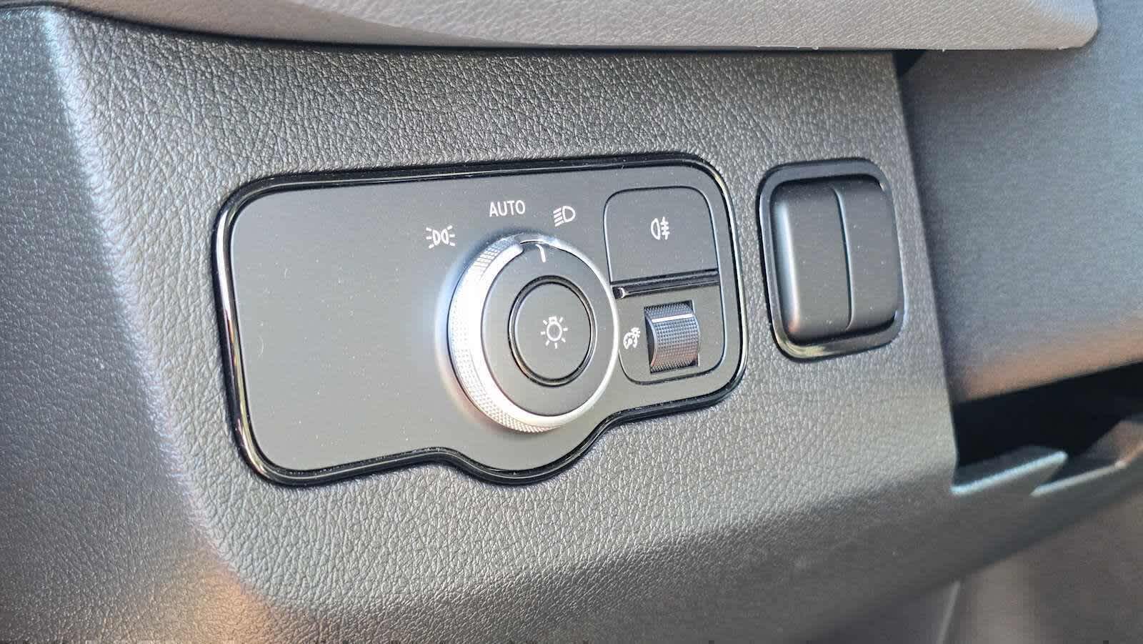 2025 Mercedes-Benz Sprinter Cargo Van 2500 Standard Roof I4 Diesel 144 RWD