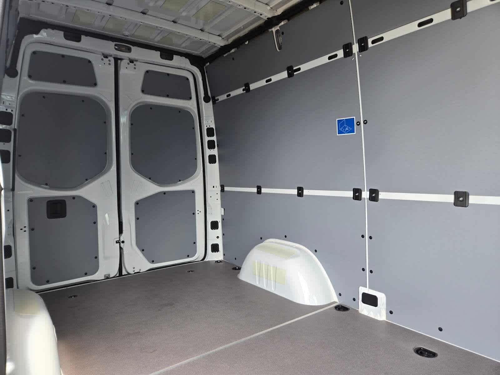 2026 Mercedes-Benz Sprinter 2500 Standard Roof I4 Diesel 144 RWD