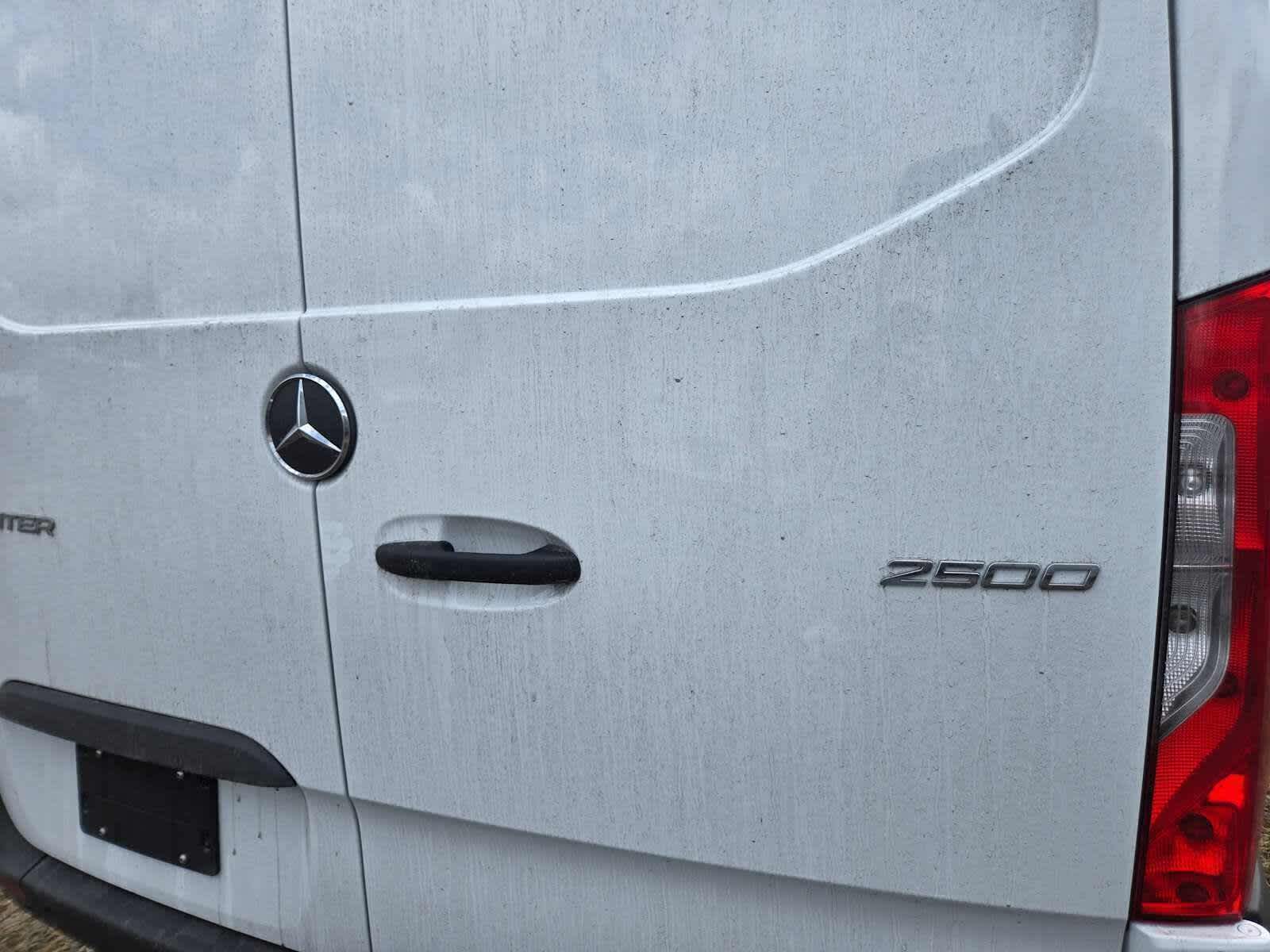 2026 Mercedes-Benz Sprinter 2500 Standard Roof I4 Diesel 144 RWD