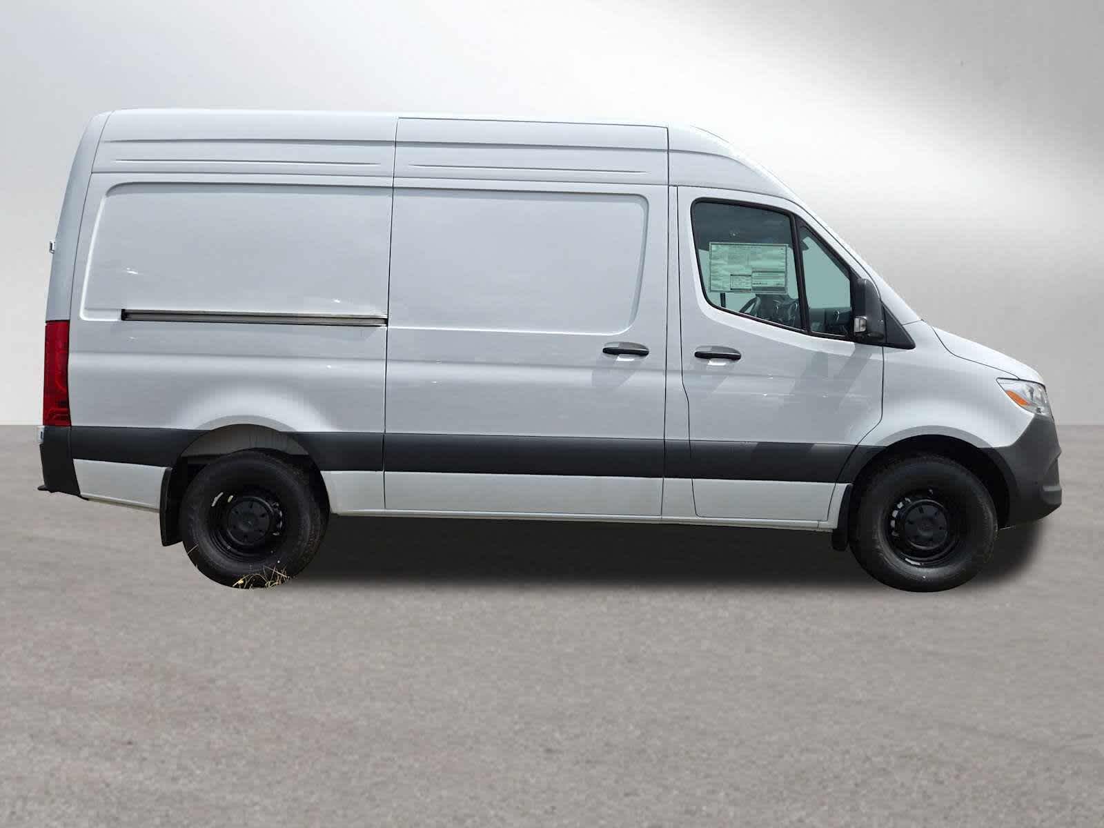 2026 Mercedes-Benz Sprinter 2500 Standard Roof I4 Diesel 144 RWD