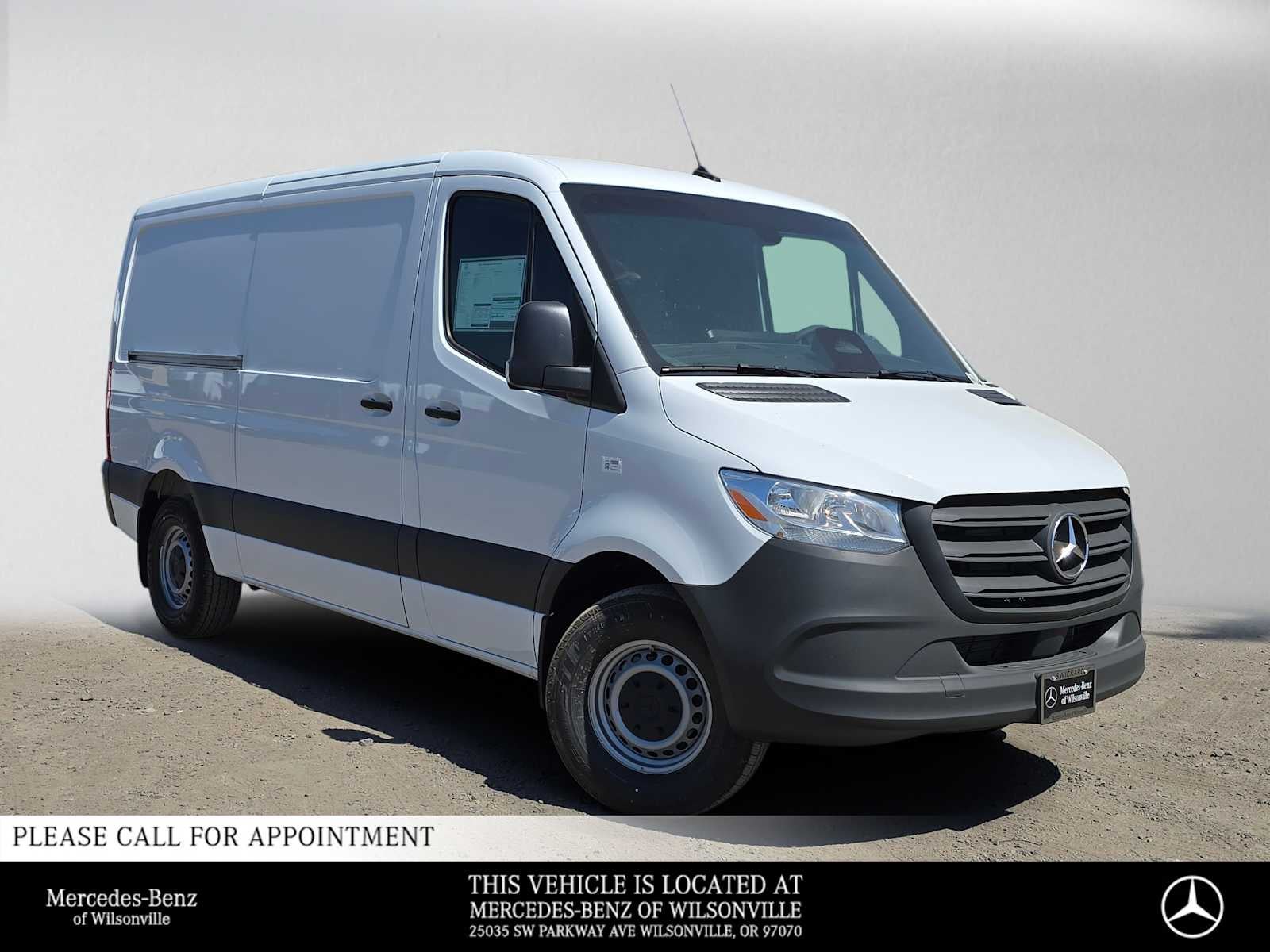 2026 Mercedes-Benz Sprinter Cargo 2500 Standard Roof I4 Diesel 144 RWD