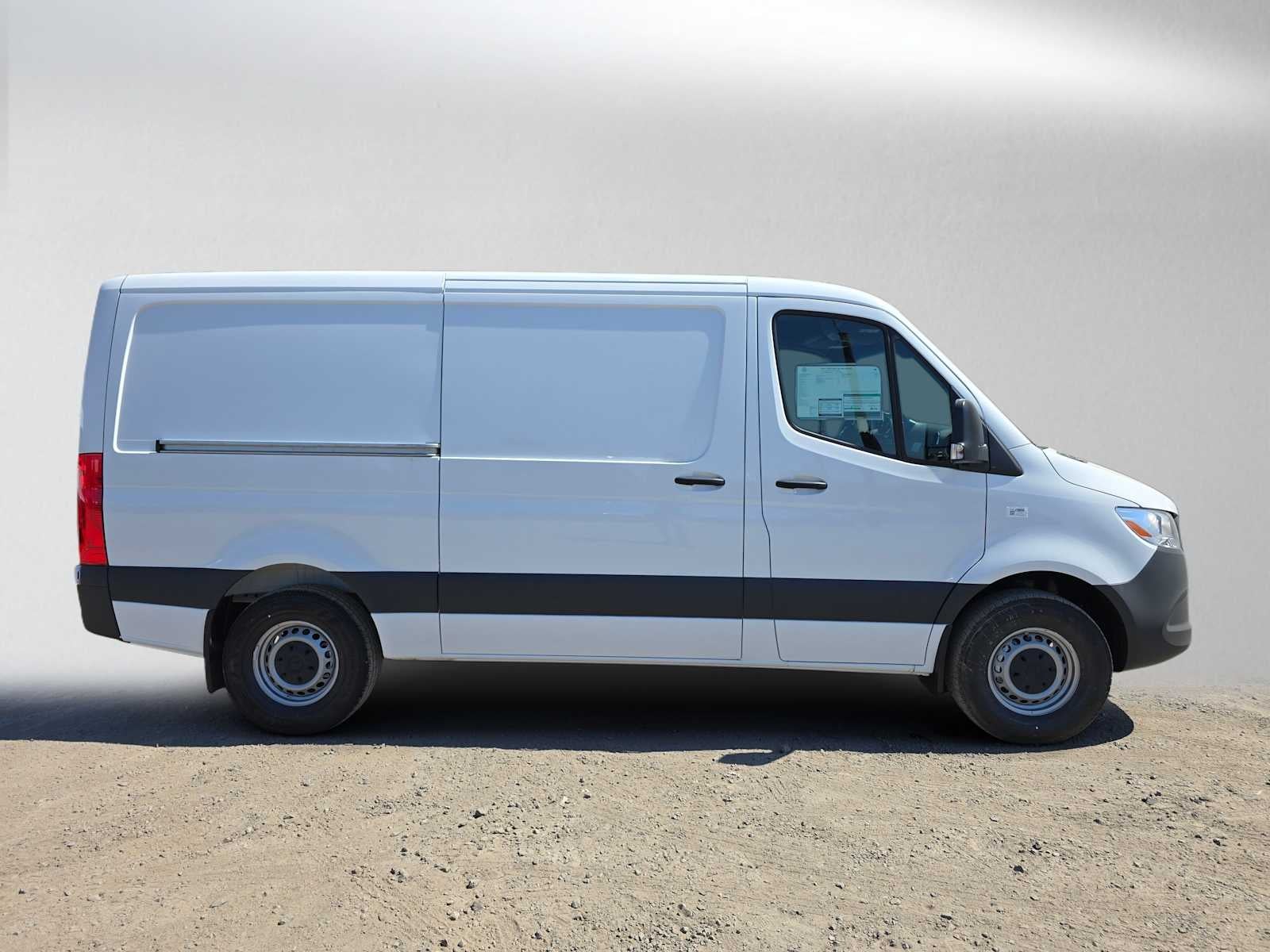 2026 Mercedes-Benz Sprinter Cargo 2500 Standard Roof I4 Diesel 144 RWD