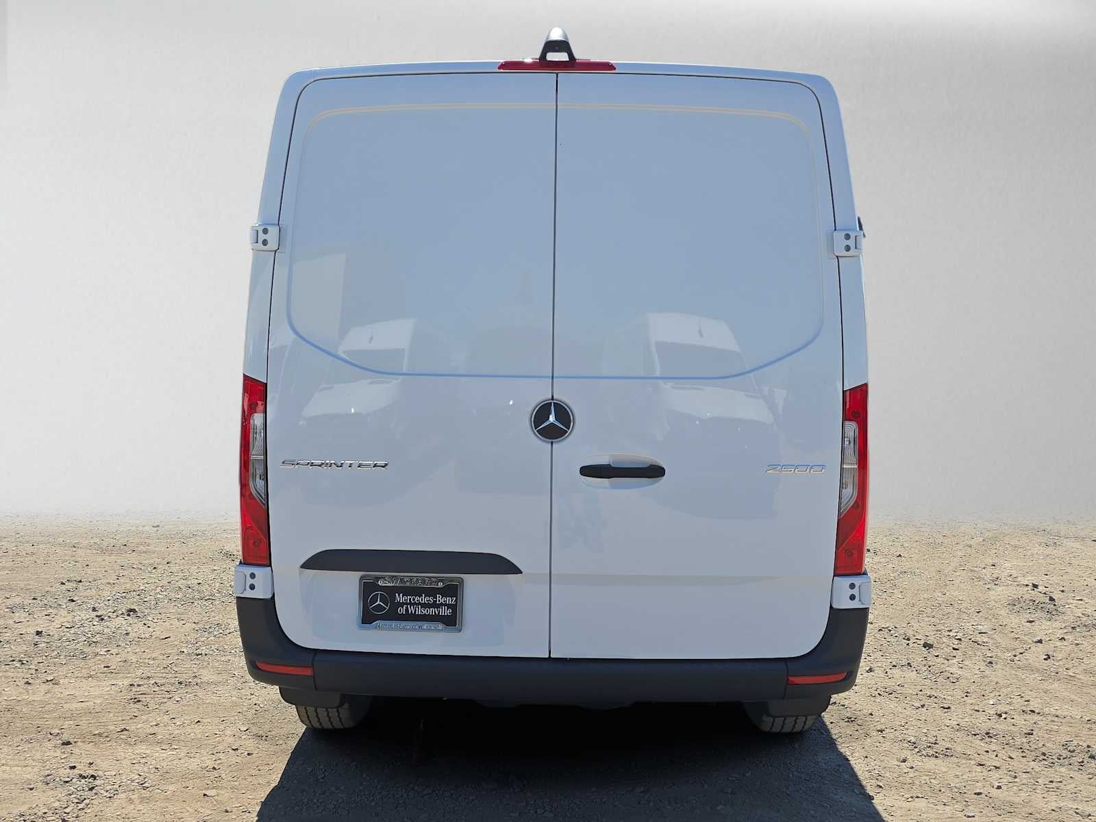 2026 Mercedes-Benz Sprinter Cargo 2500 Standard Roof I4 Diesel 144 RWD