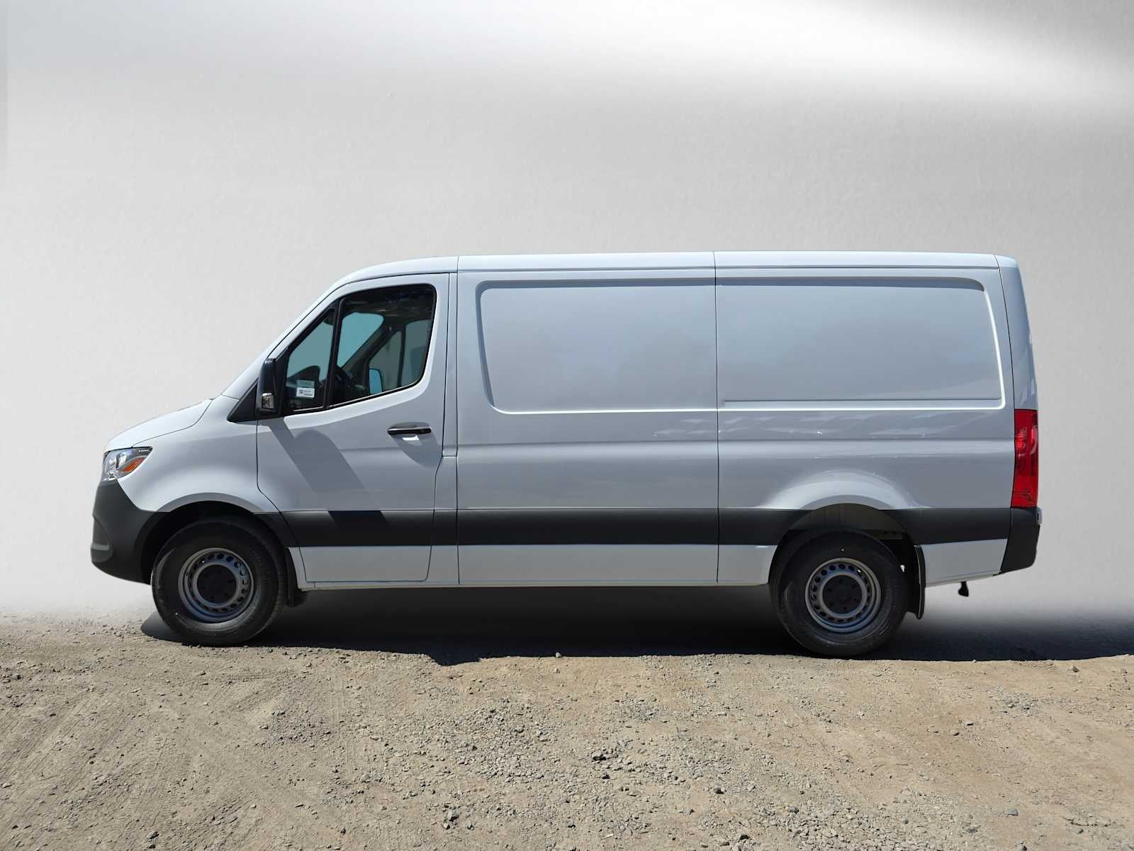 2026 Mercedes-Benz Sprinter Cargo 2500 Standard Roof I4 Diesel 144 RWD