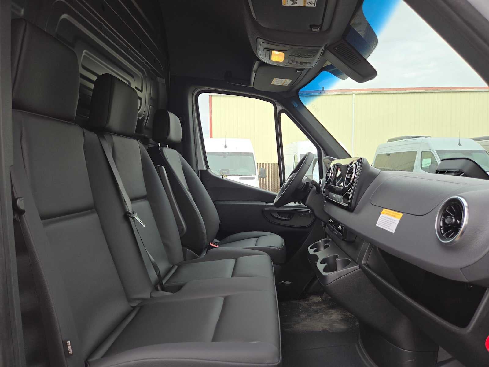 2026 Mercedes-Benz Sprinter Cargo 2500 Standard Roof I4 Diesel 144 RWD
