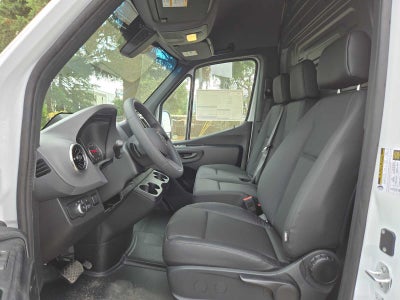 2026 Mercedes-Benz Sprinter Cargo 2500 Standard Roof I4 Diesel 144 RWD