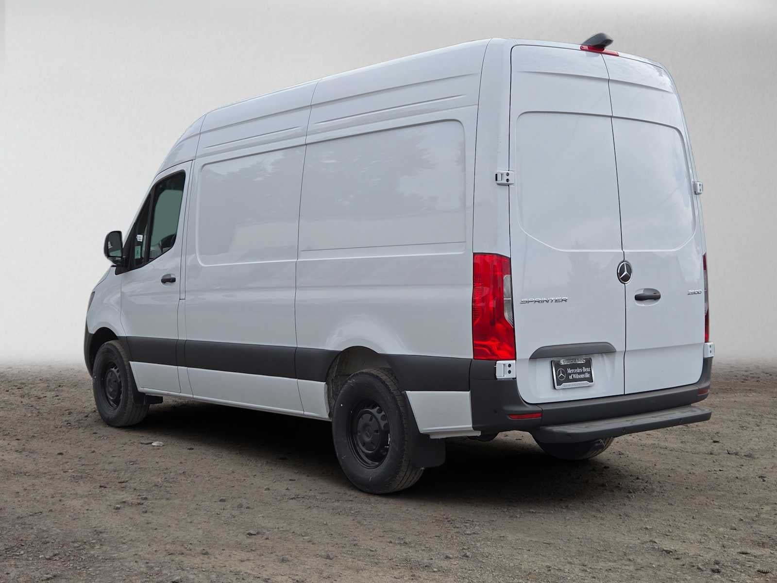 2026 Mercedes-Benz Sprinter Cargo 2500 Standard Roof I4 Diesel 144 RWD