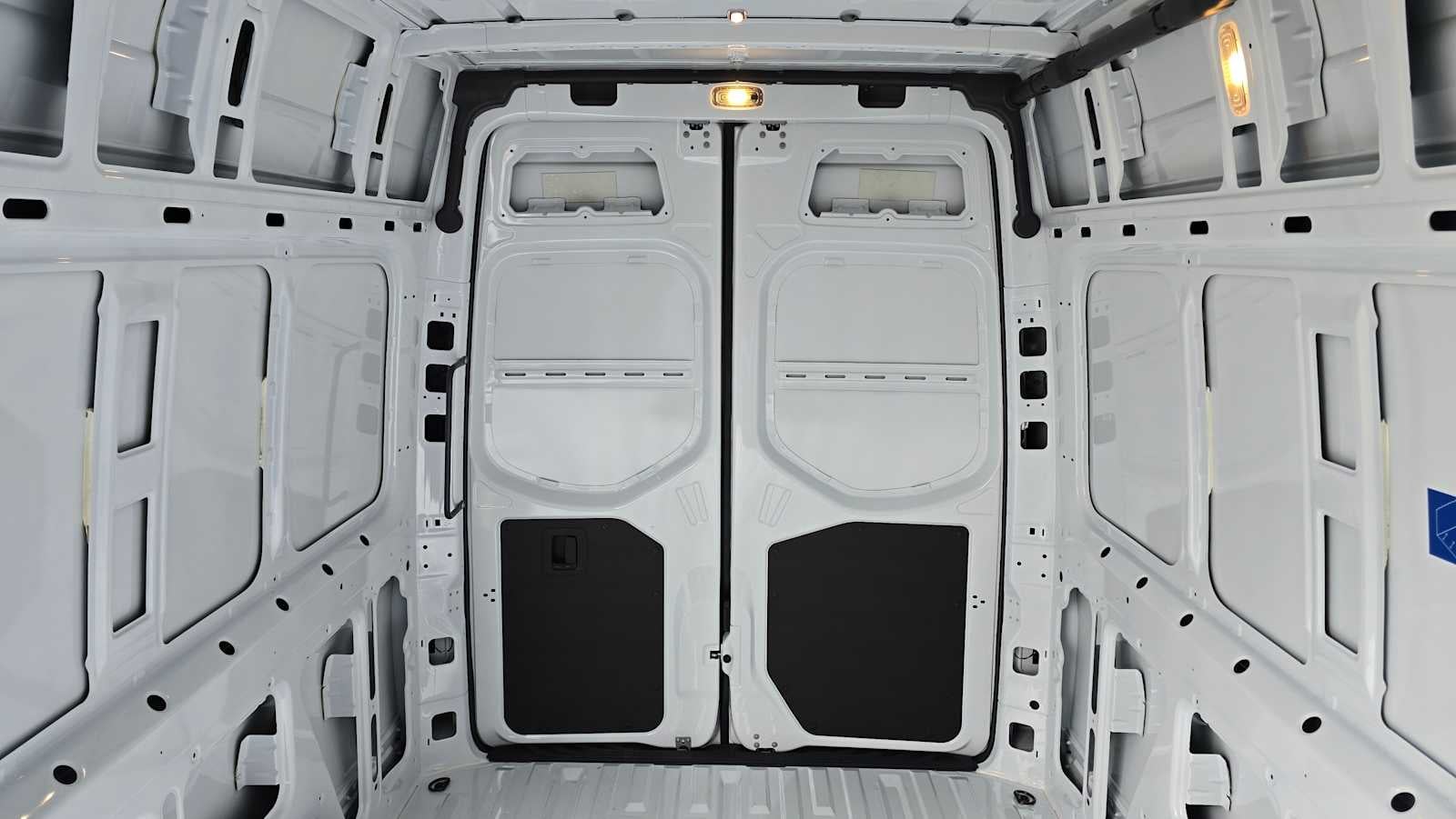 2025 Mercedes-Benz Sprinter Cargo Van 2500 Standard Roof I4 Diesel 144" RWD