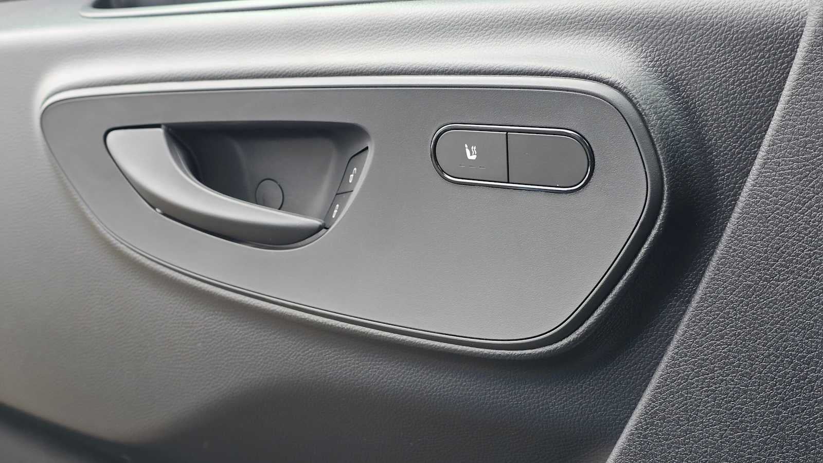 2025 Mercedes-Benz Sprinter Cargo Van 2500 Standard Roof I4 Diesel 144" RWD