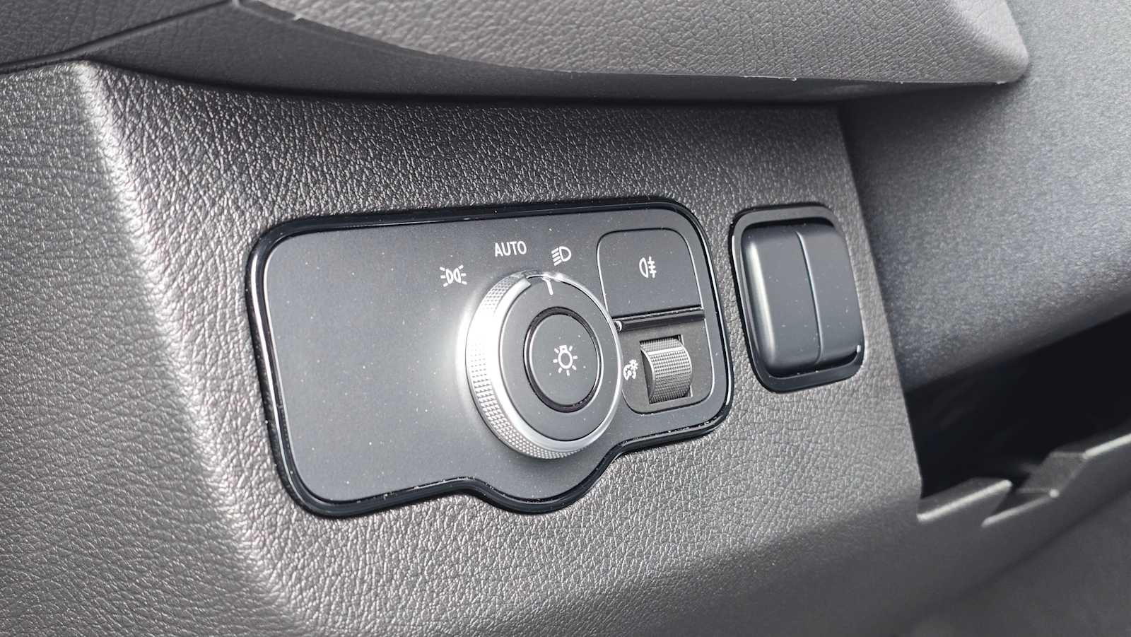 2025 Mercedes-Benz Sprinter Cargo Van 2500 Standard Roof I4 Diesel 144" RWD