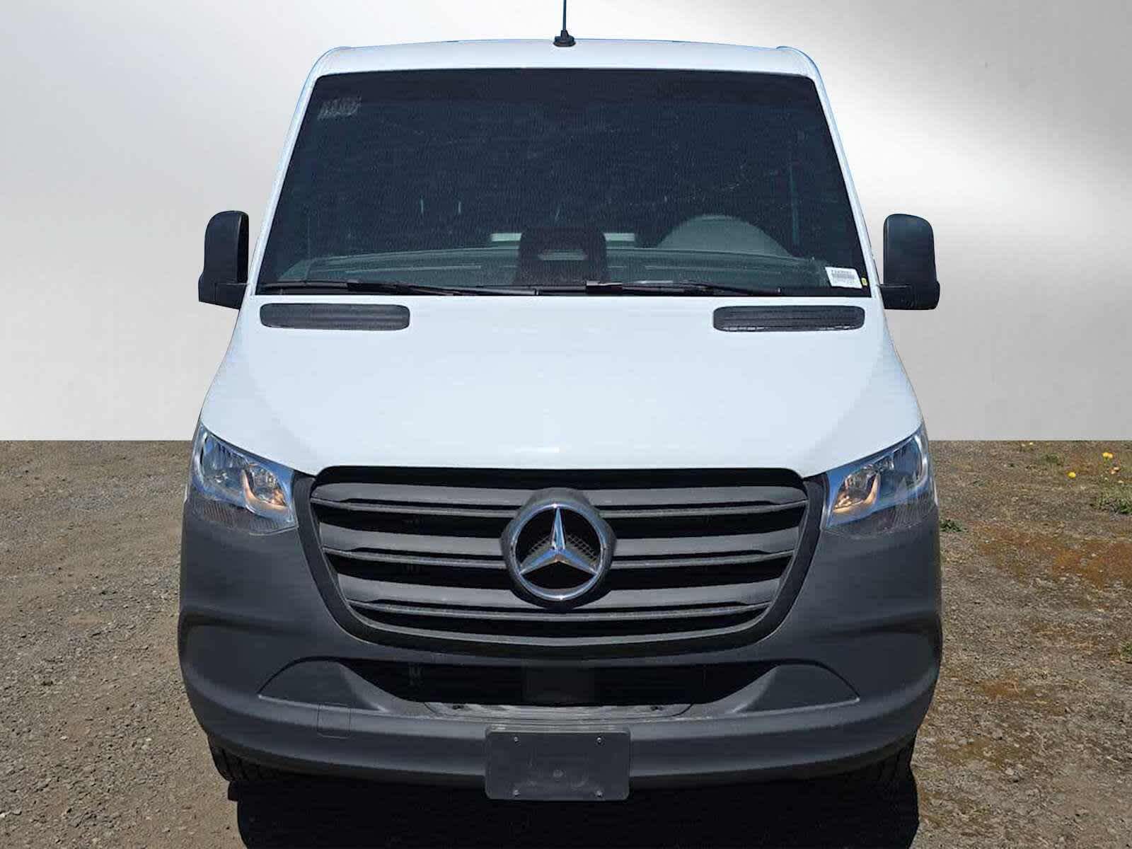 2025 Mercedes-Benz Sprinter Cargo Van 2500 Standard Roof I4 Diesel 144 RWD