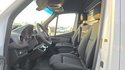 2025 Mercedes-Benz Sprinter Cargo Van 2500 Standard Roof I4 Diesel 144" RWD