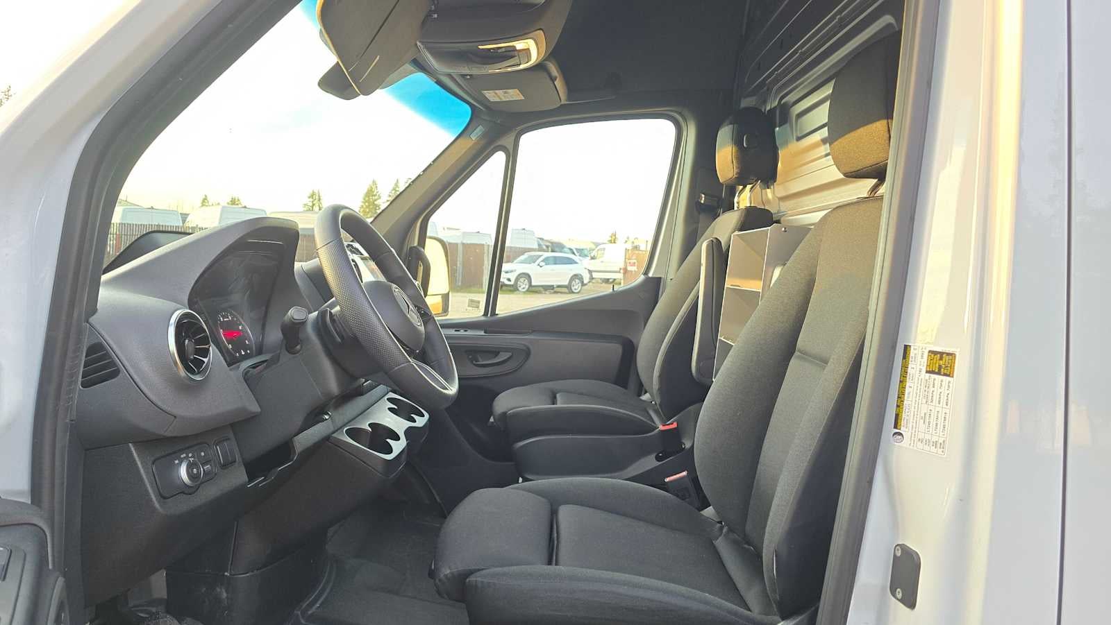 2025 Mercedes-Benz Sprinter Cargo Van 2500 Standard Roof I4 Diesel 144" RWD