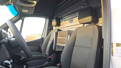 2025 Mercedes-Benz Sprinter Cargo Van 2500 Standard Roof I4 Diesel 144" RWD